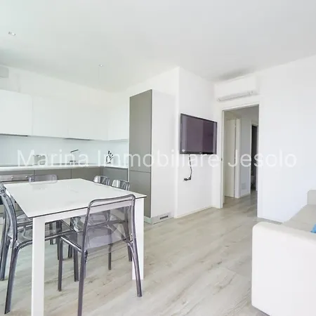 Palms * リド・ディ・イエゾロ