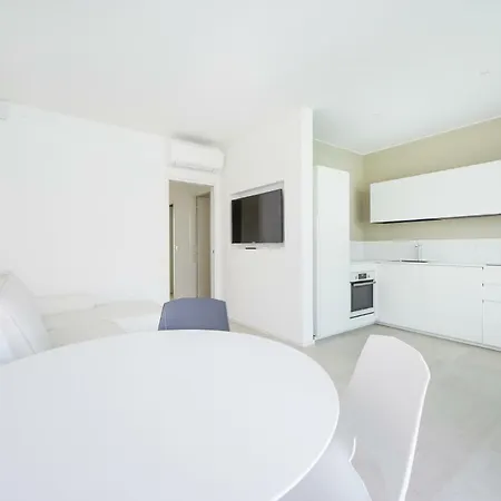 Palms * ليدو دي يسولو